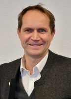 Prof. Dr. Peter Zerle